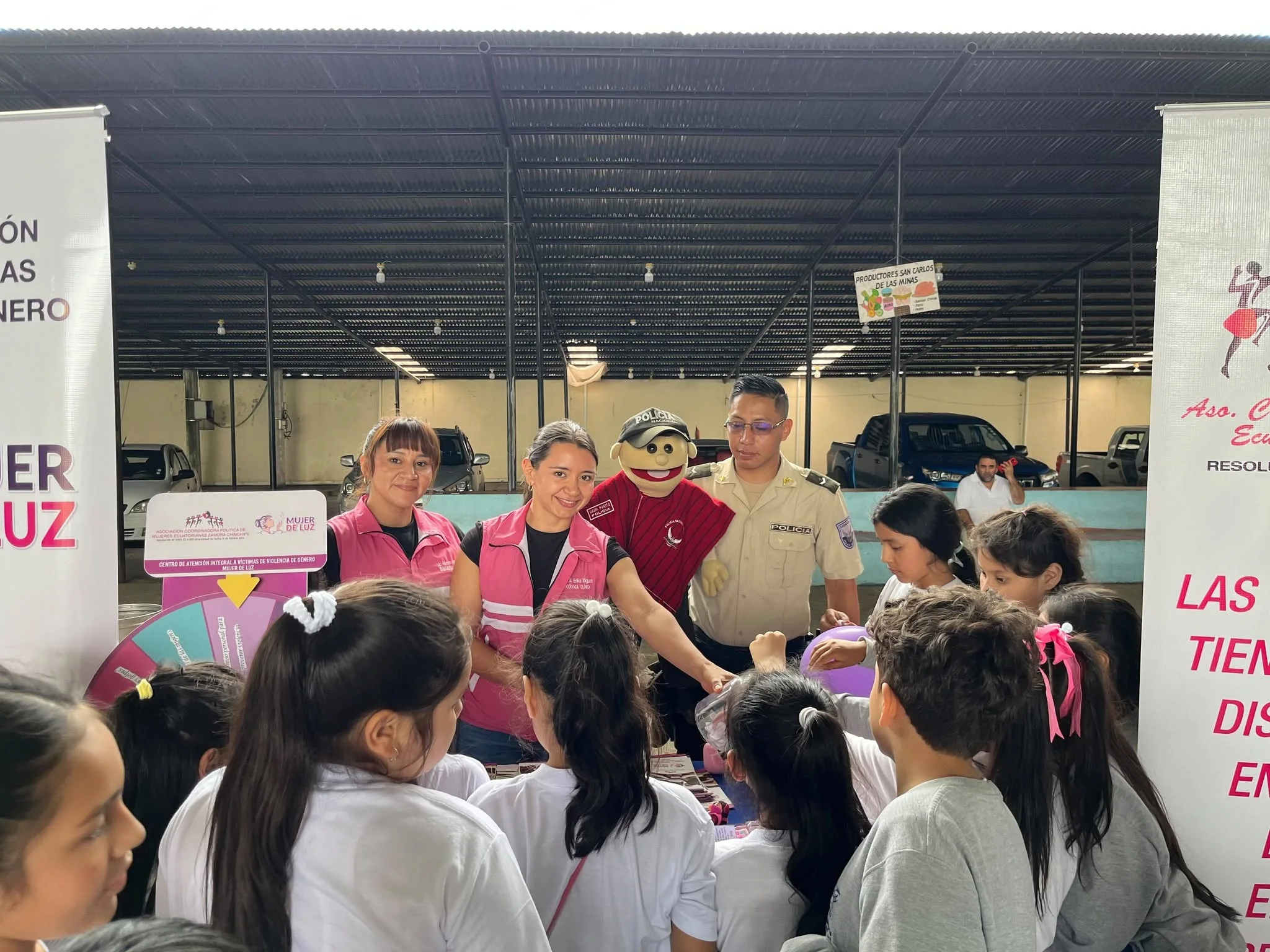 Equipo técnico (Trabajadora Social y Psicóloga Clínica) del CAI "Mujer de Luz"